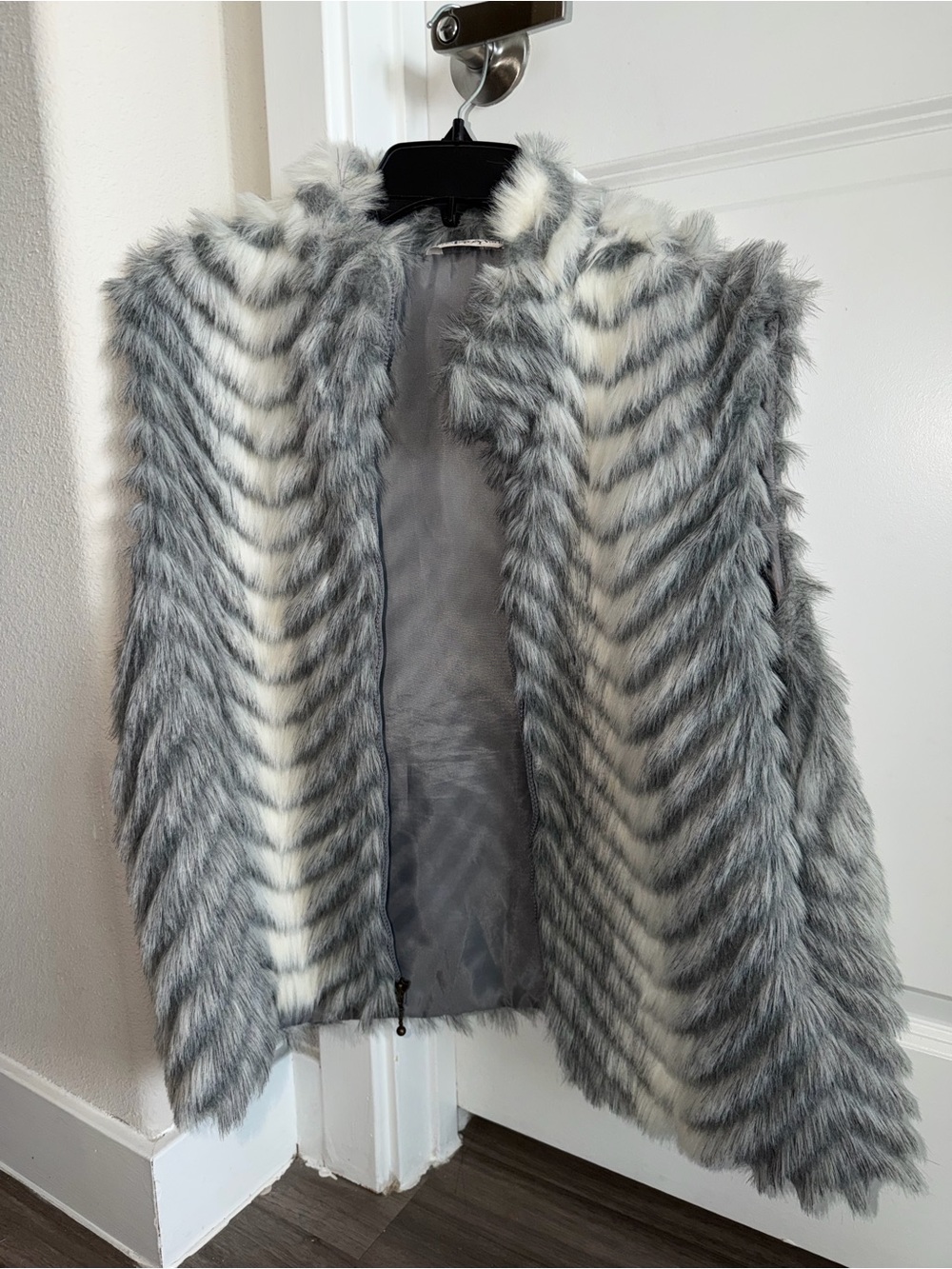 Faux Fur Chevron Vest - Gray & Cream